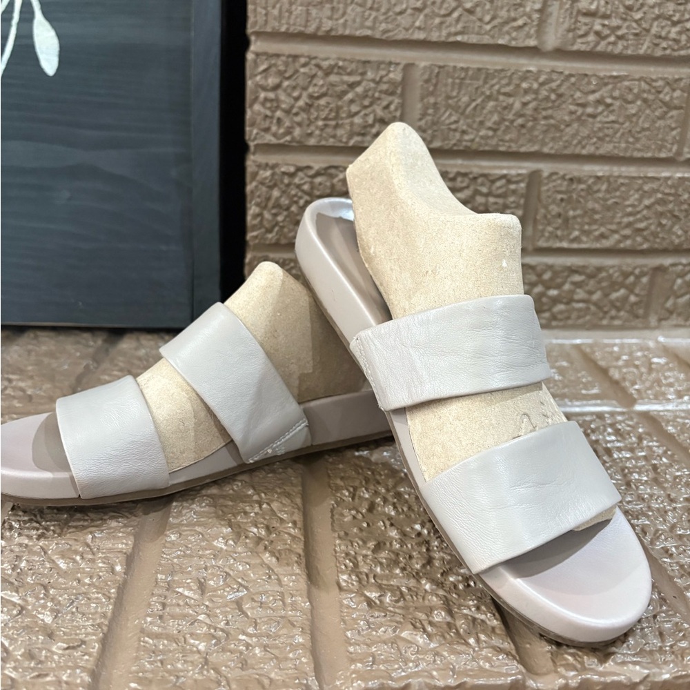 J. Jill Women's Tan Slide Sandals all Leather